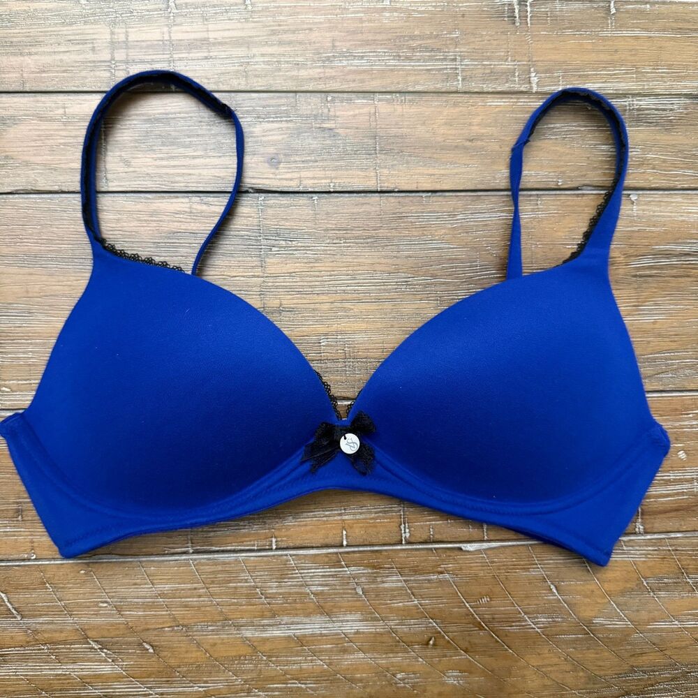 Victoria's Secret Body by Victoria Wireless Lightly Lined Bra 34B Blue Comfort